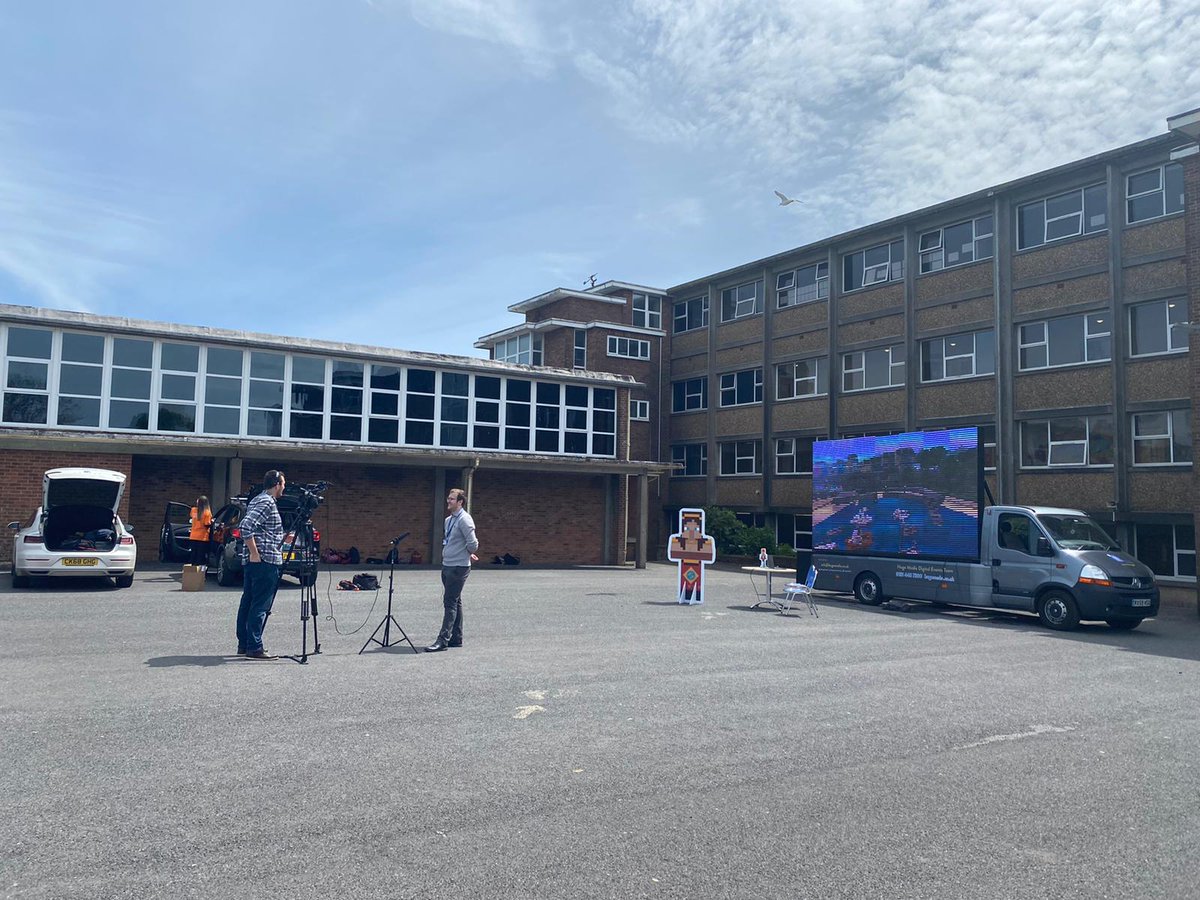 CallumsClass's tweet image. Fantastic opportunity today to work with @CareersWales @PlayCraftLearn and discuss their new CareersCraft world now available on Hwb.