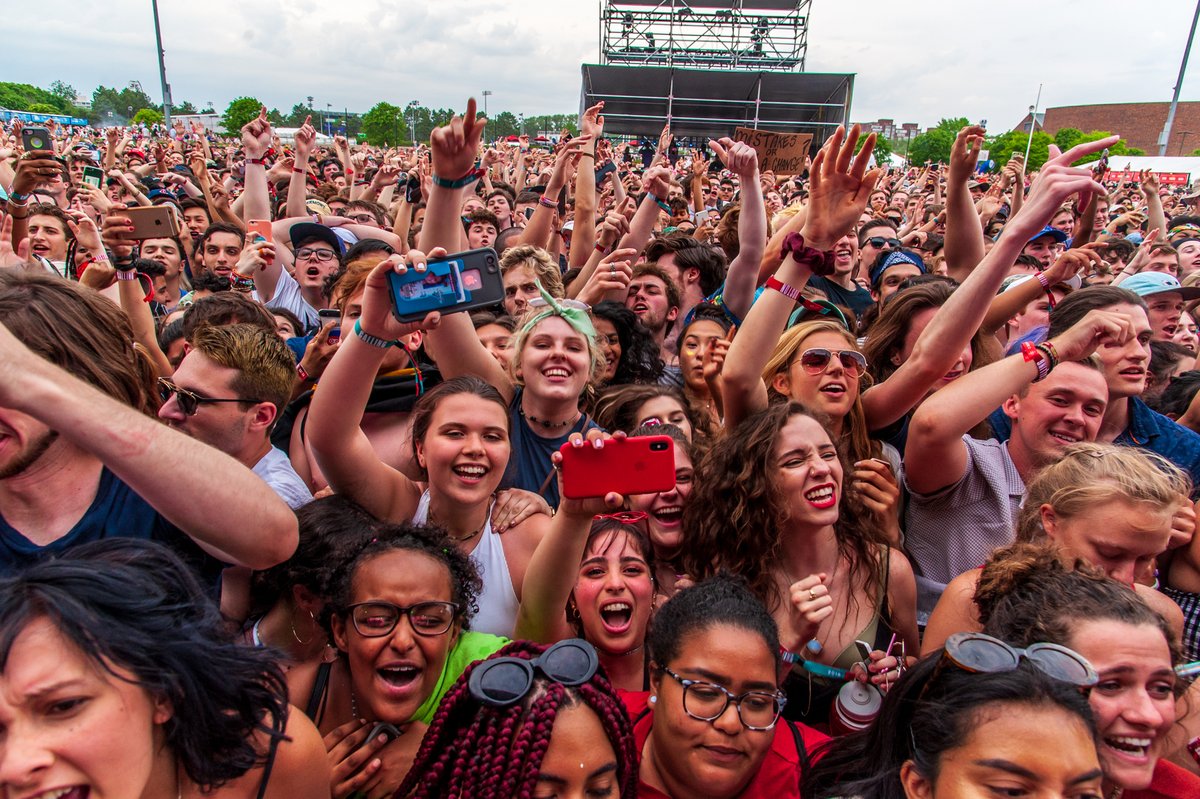 bostoncalling's tweet photo. Tell us your favorite memory. Tag a friend you want to bring next year for a chance to win a pair of tickets. https://t.co/JDhRSd2TQo