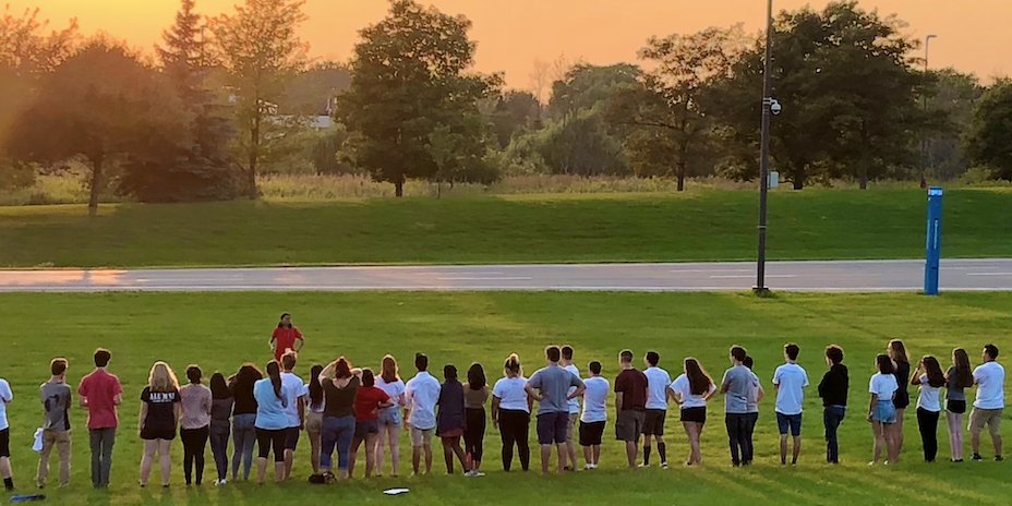 UBStudentExp's tweet photo. Are you a new student interested in leadership? Leadership House is a campus community for 30 first-year students to improve their leadership skills, network with influential leaders, and make a difference!☀️ #UBuffalo #NewtoUB
Apply by 9 a.m. June 21.
https://t.co/pJzefYjjA0 https://t.co/rrZ2ya9fhN