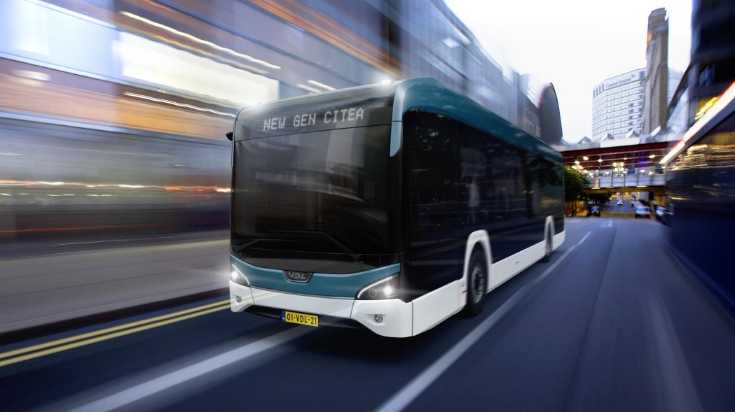 VDL_Groep's tweet photo. Batterijen in de vloer, een composiet zijwand uit één stuk, slim energiemanagement, een uitgekiend klimaatcontrolesysteem en een ergonomische chauffeursomgeving. Vijf belangrijke innovaties van de nieuwe generatie Citea's. 🚌#NewGenCitea 
https://t.co/lwRMk6ySrj https://t.co/81Fp6cNSh9