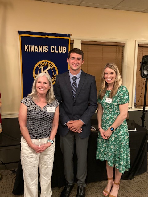 Atownes1127's tweet photo. Last night Kevin Milza was awarded the Steve Sheehan Kiwanis scholarship award. Very well deserved, congratulations π
#qmitted #queensburyschool https://t.co/FszR13Hzjh