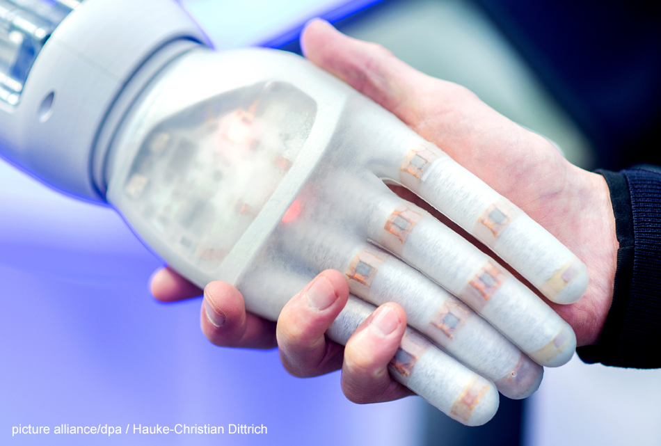 dpa_unternehmen's tweet image. Mehr als 1,2 Milliarden Datenpunkte, neun Verlage, drei gemeinsame Ziele:
1. Leserinnen und Leser loyalisieren
2. Abonnenten gewinnen und halten
3. Digitale Erlöse steigern 
innovation.dpa.com/2021/05/27/dri…
#DRIVE #PerformingContent @schickler1 @FleischmannKat