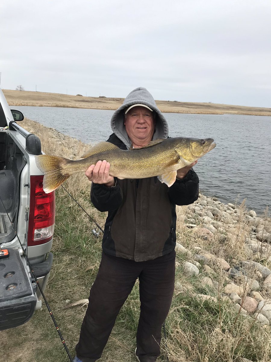 Currie_2's tweet photo. @MondayNooner @ShaneBelter next year we will have to get you boys down for opening weekend for a little fishin derby and put some money on the board... maybe even invite @Gubba35 https://t.co/r6eSJQuXKu