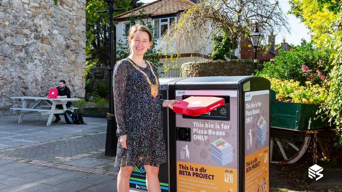 Great to see Cathaoirleach of Dún Laoghaire-Rathdown County Council Una Power disposing of her Pizza Box responsibly today at the launch of the DLR Pizza Bin Beta Project. We customised the opening of the Bigbelly bin to allow for pizza boxes to fit into the bin.