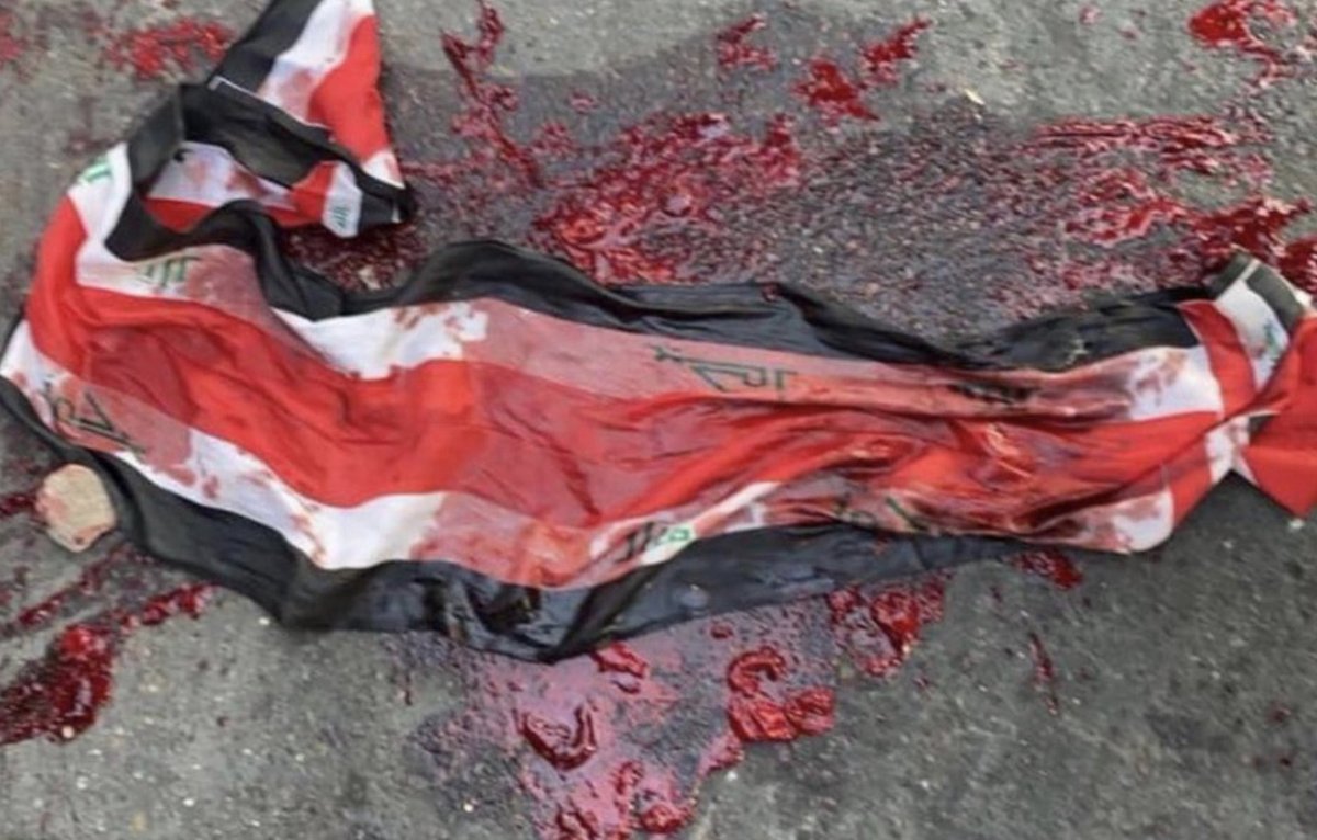 alhashimi_Tariq's tweet photo. أمس في وطني المفجوع #العراق تم تشييع "القانون" الى مثواه الأخير، وحلت بدلاً عنه "شريعة الغاب" ولا عزاء لدولة عمرها قرن من الزمن.. خياراتنا باتت بين الإعلان عن "ولاية بطيخ"  أو الانضمام رسمياً الى إتح��د جز�� الموز !! حولتم العراق مسخرة .. لابارك الله فيكم. https://t.co/WGRFt91oAm
