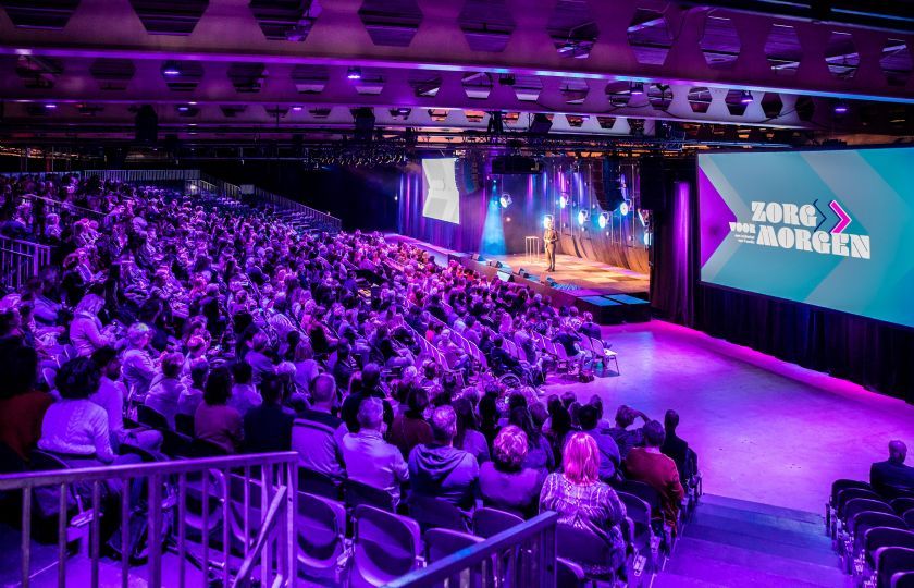 Het ‘Zorg voor Morgen Festival’ van Fundis is de winnaar van de Gouden Giraffe in de categorie Interne Events &amp; Teambuilding! In oktober 2019 vond dit mooie event plaats bij ons in de Van Nelle Fabriek en daar zijn we natuurlijk trots op!