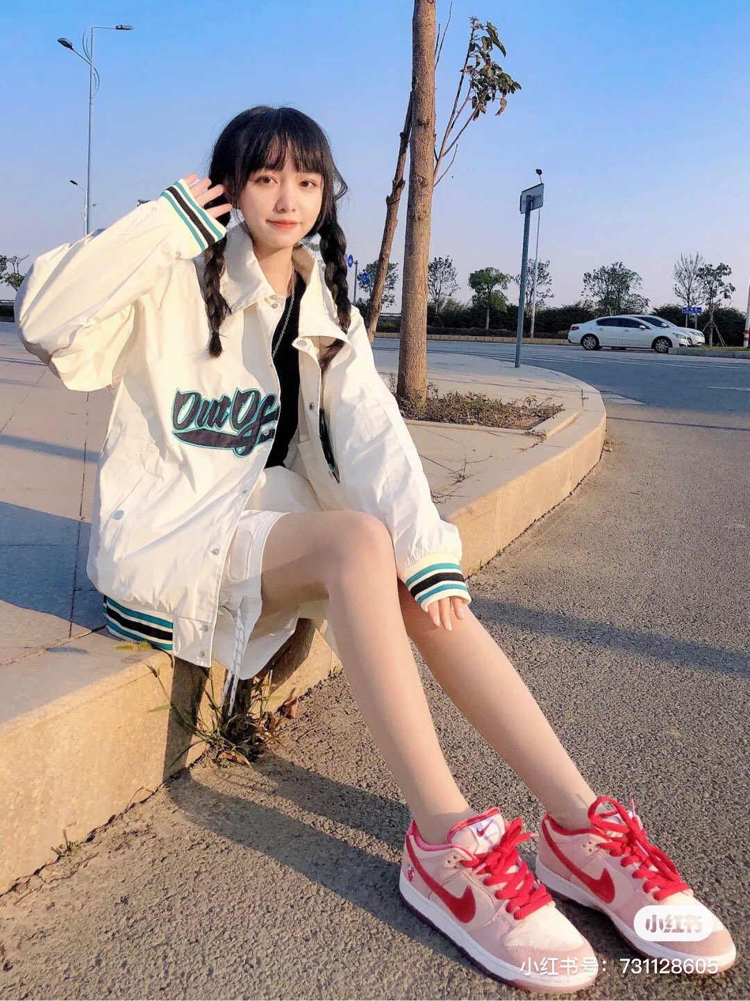 Huastreet 中国最新ストリートファッション 中国で スポーティ Amp かわいいと大人気のnocao 白ベースで定番さをもちつつ プリントやディテールでかわいさを出していくアイテムが 最新中国ストリートらしさ ストリート系男子 ストリート系女子