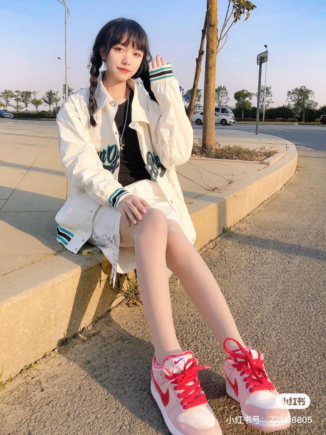 Huastreet 中国最新ストリートファッション 中国で スポーティ Amp かわいいと大人気のnocao 白ベースで定番さをもちつつ プリントやディテールでかわいさを出していくアイテムが 最新中国ストリートらしさ ストリート系男子 ストリート系女子