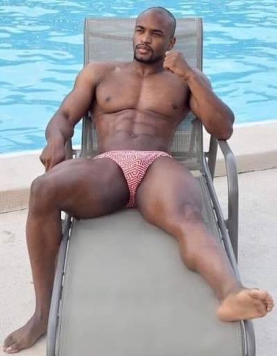 Rest day. Chilling near the pool.