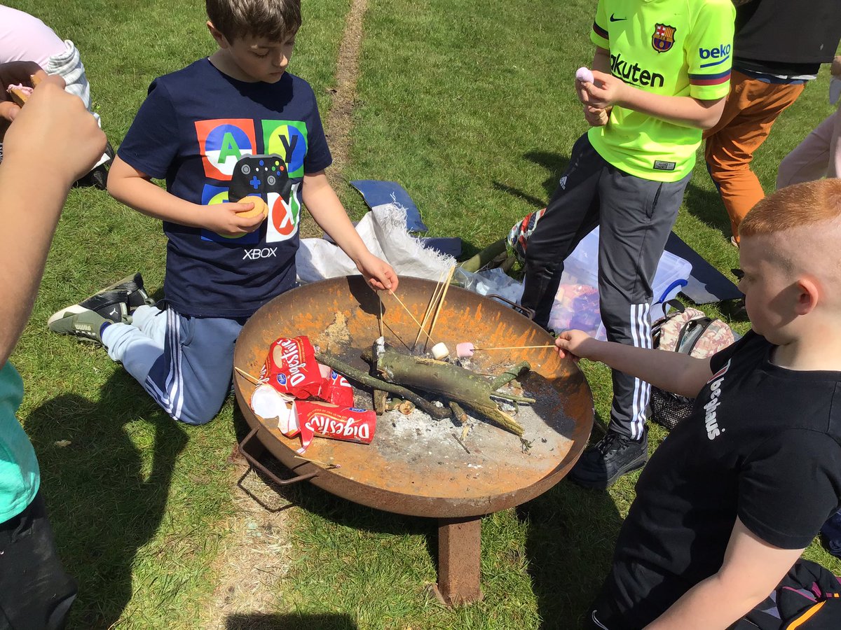 HighfieldY5's tweet photo. We had a mountain monkeys fun filled day 🙈😁 @LDSTEducation @StHighfield #HSTMSHINE https://t.co/3hcBtP3Do5