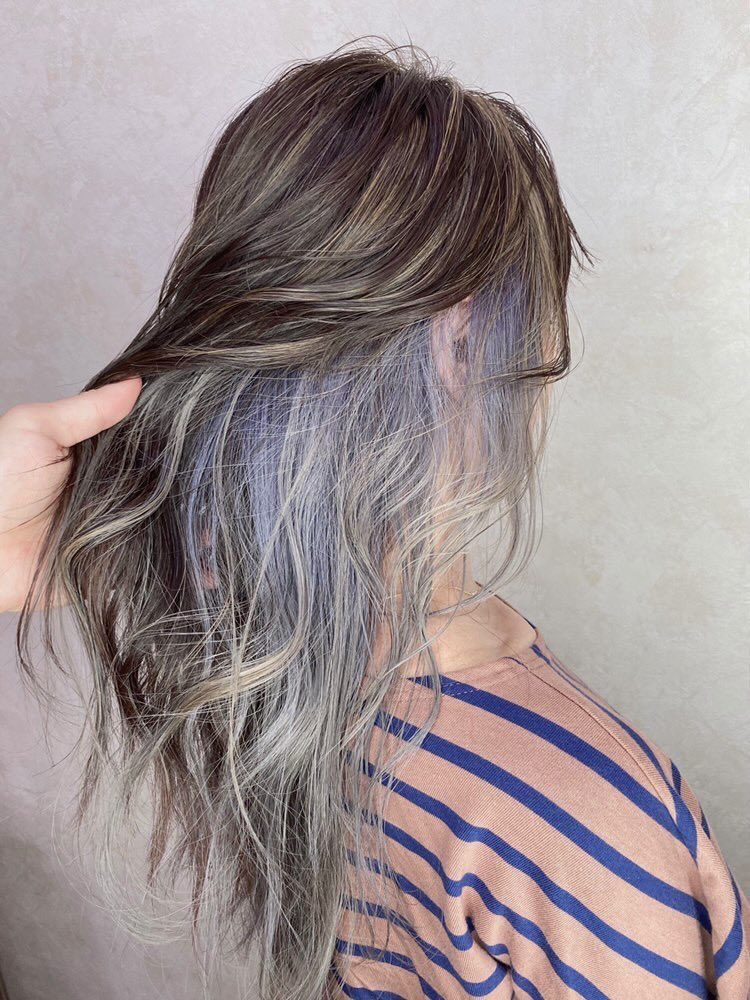 Megumi Shida Fmうおぬま おそらく5 6年ぶりに美容室へ 無法地帯だった私の髪を めちゃくちゃカッコよく仕上げいただきました 髪型ひとつで気分があがるし 世界が変わる 手の掛かるオーダーを快く引き受けてくださり 本当にありがとうございました