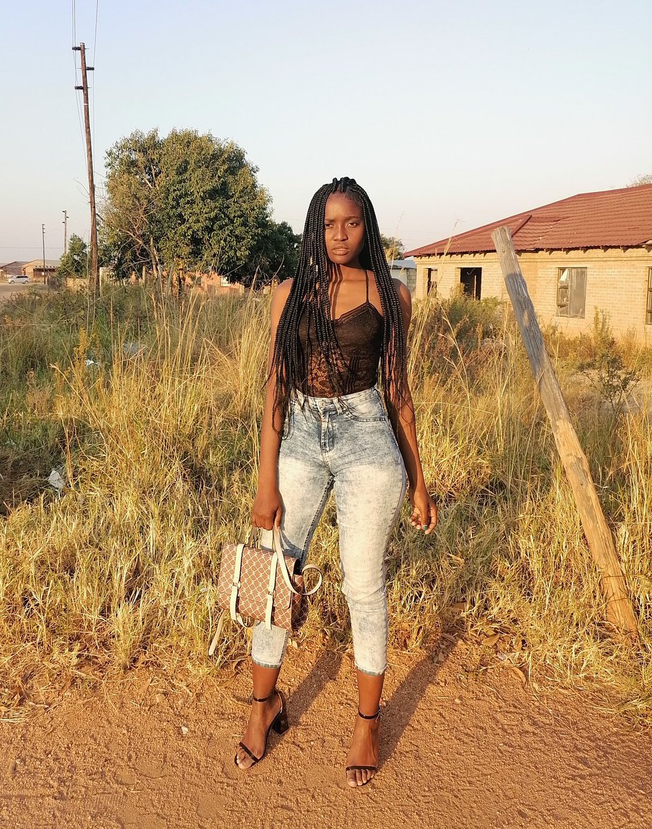 AshanteTheron's tweet image. When the sun hits my skin...... ❤️🥺
#BlackGirlMagic