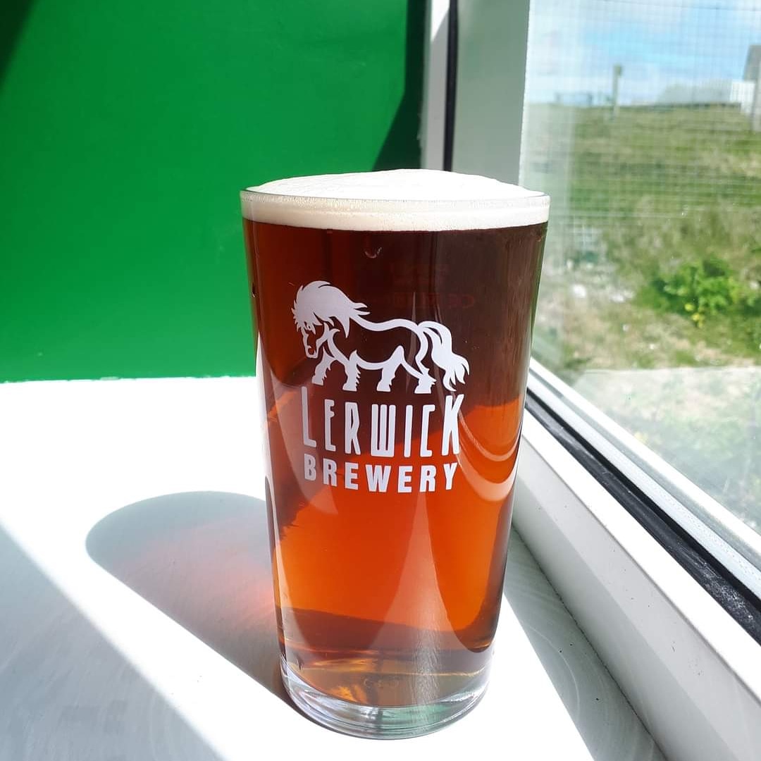 👴👨🏽‍🦳🧙‍♂️Father's Day is just a few weeks away! 🧙🏿‍♂️👨👱🏾‍♂️ We will be offering a 2PM tour and tasting on Sat 19th June; FREE pint glass and bottle opener keyring for any dad booked! Bar/shop open with fresh draught back on! 🍺Bookings will be limited - Don't disappoint Dad and book now!