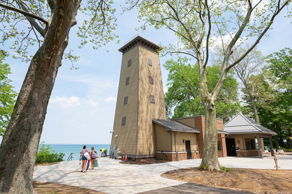 clevemetroparks's tweet photo. Cleveland Metroparks Opens The Noshery and Sunset Picnic Plaza at Huntington Beach. Read more at https://t.co/pdvp7oQpoN. ☀️ #FindYourPath https://t.co/wwIeKC7KPs
