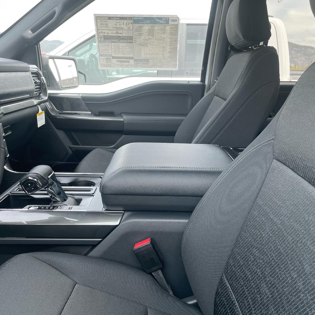 Humber_Motors's tweet photo. ALERT! ALERT! It’s been a while since a new 2021 F150 FX4 SPORT landed on our parking lot and it’s not pre-sold! Especially this sharp looking puppy with 20” wheels, remote start and power adjustable pedals for you extra short extra tall husband wife combos!

Who wants it? https://t.co/pahkKNX3qV
