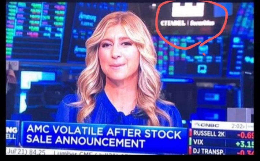 SAE_HO's tweet photo. $AMC #AMC @iamtomnash @TradesTrey #apestogetherstrong #ApeArmy #APESTRONG 

HMMMmmmMMMm 
I WONDER WHO FUNDED THIS FUD
🤡🤡🤡🤡🤡🦍🦍🤔🤔💪 https://t.co/pYj9rR3c0K