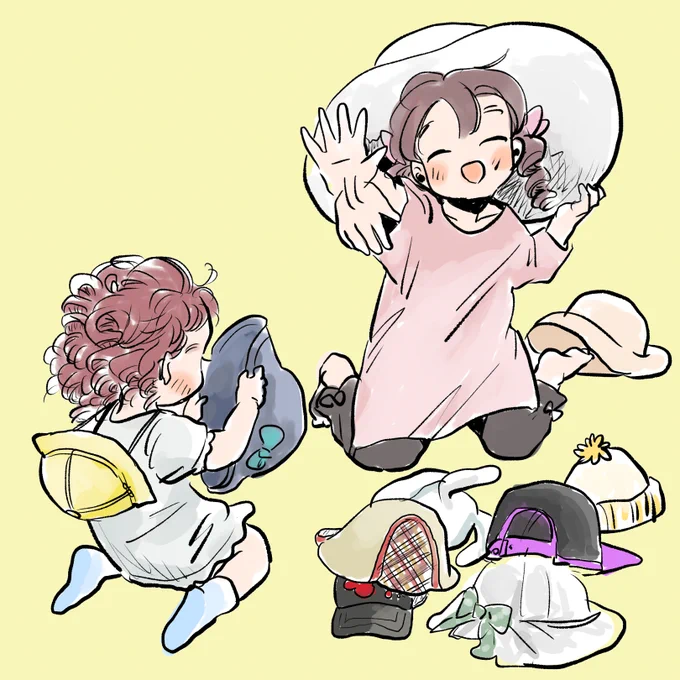 日常🌼
雨の日の遊び☔️家にある帽子をかき集めて帽子屋さん👒 