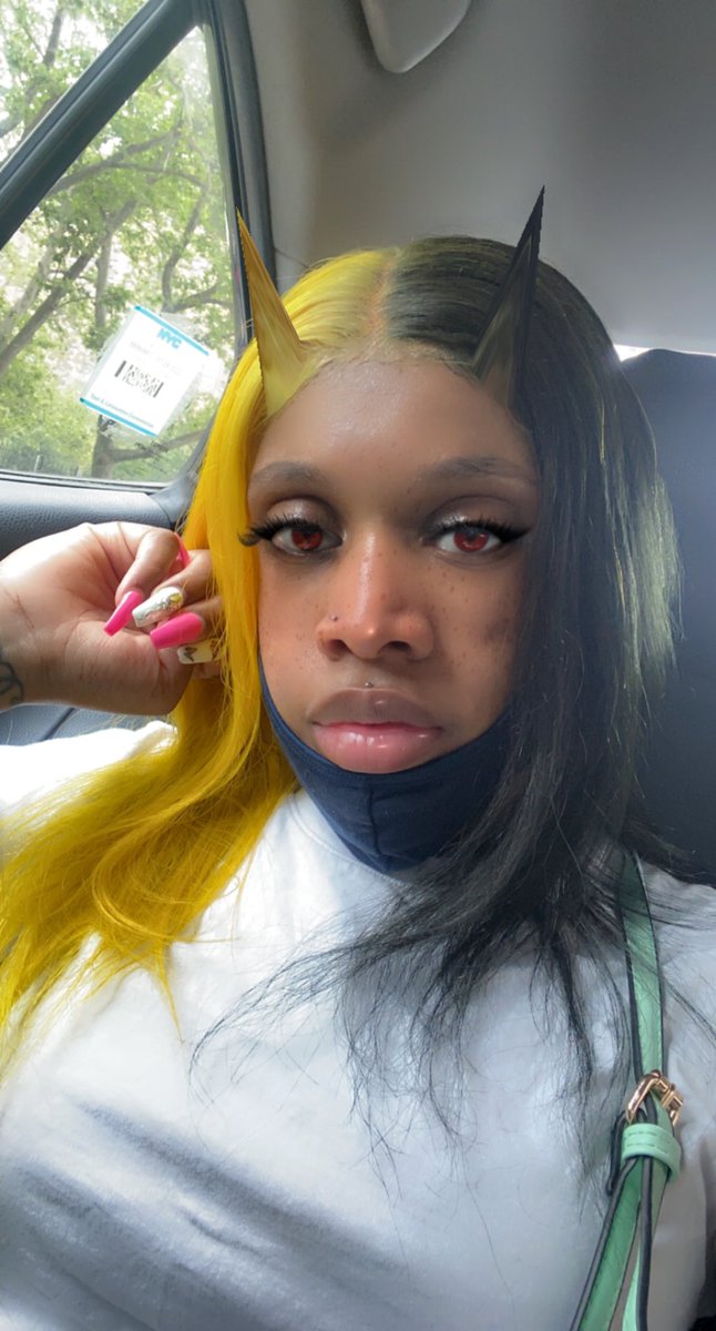 Pinkjellyx_'s tweet photo. 🖤🥰💛 https://t.co/6ewCJT7SES