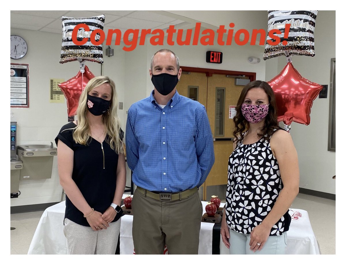 A wonderful night celebrating our tenure recipients and honored retirees ♥️🐾🍎!