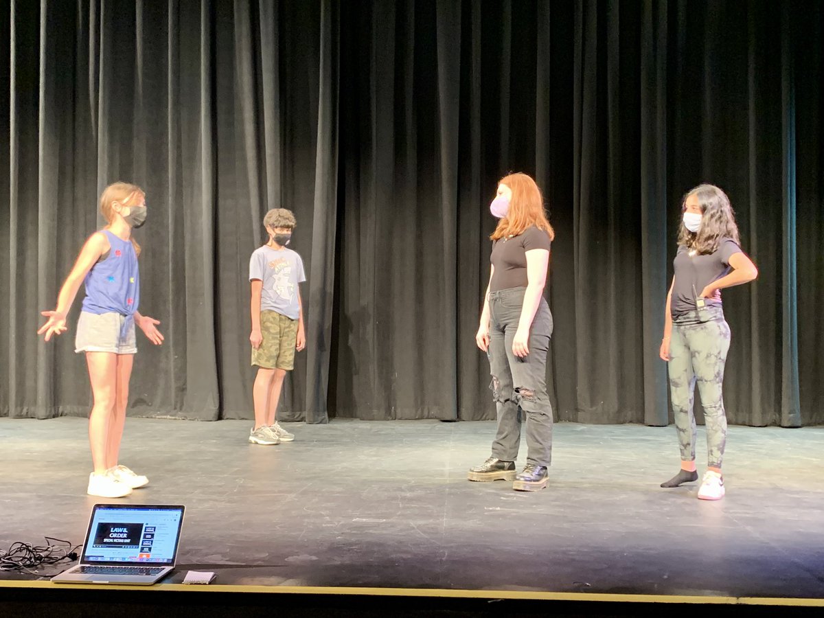 NSMS_Masquers's tweet image. #9days #springplay #liveaudience @NSMSVikings @dcchill22 @NSArts1 @NSMSVikingVoice @NBeccarino @SHELLNORTHSHORE