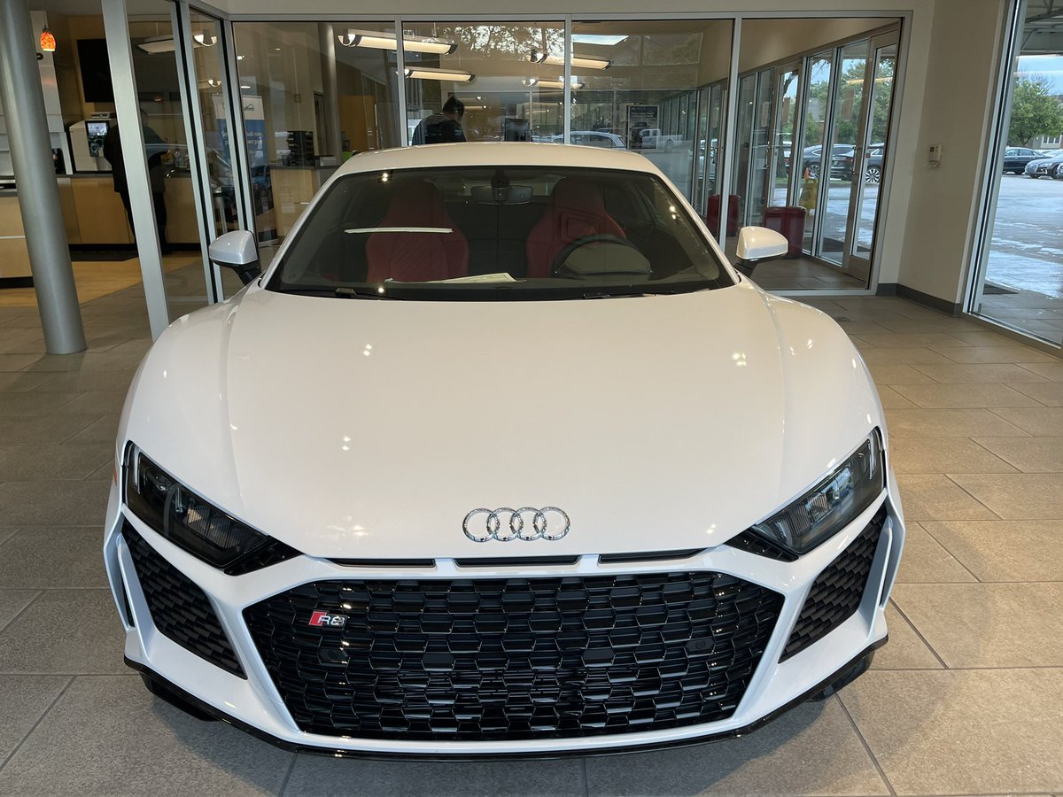 REALMizkif's tweet photo. 50k likes and I’ll buy this right now https://t.co/h0OW5zzQXS