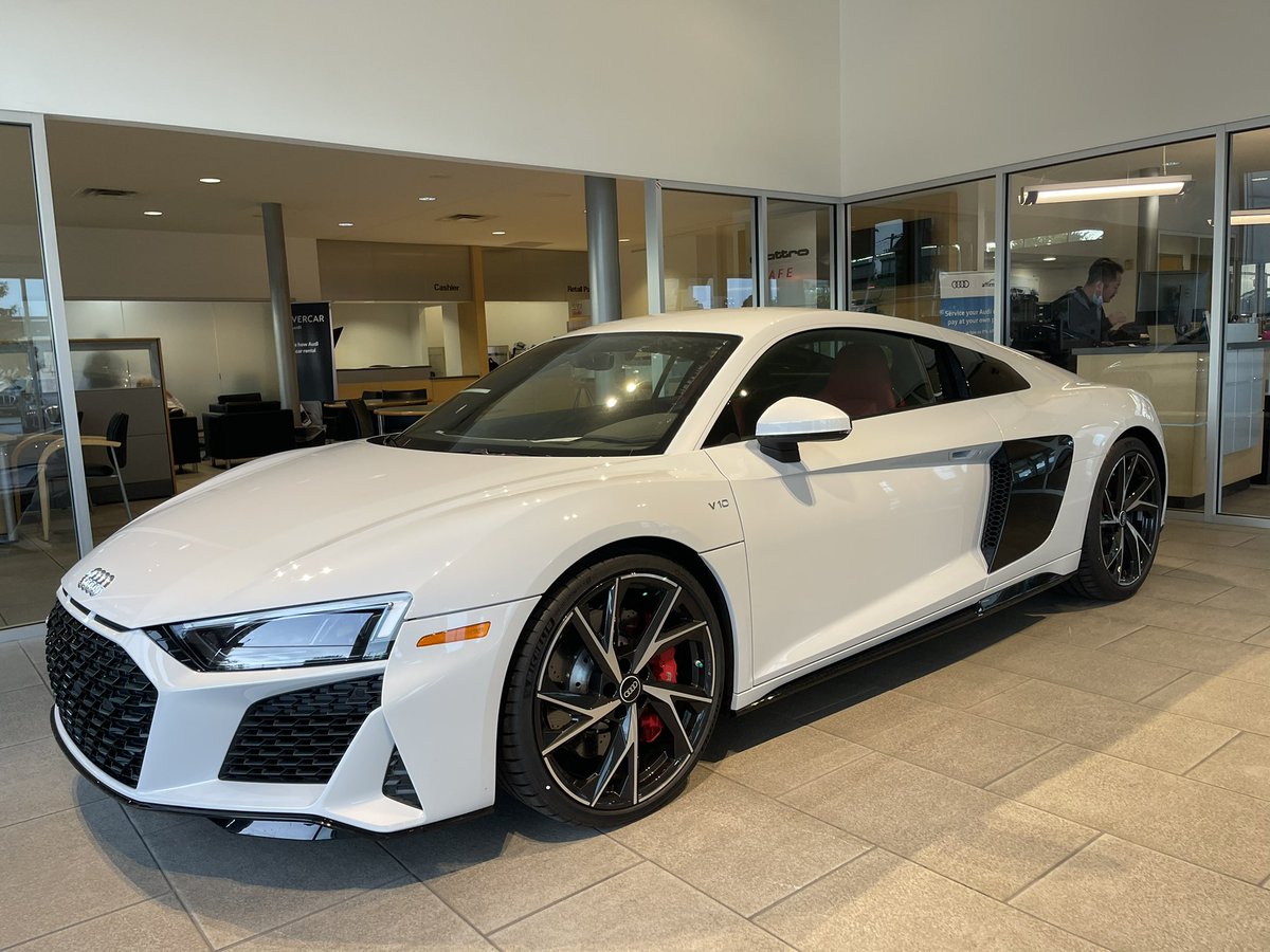 REALMizkif's tweet photo. 50k likes and I’ll buy this right now https://t.co/h0OW5zzQXS