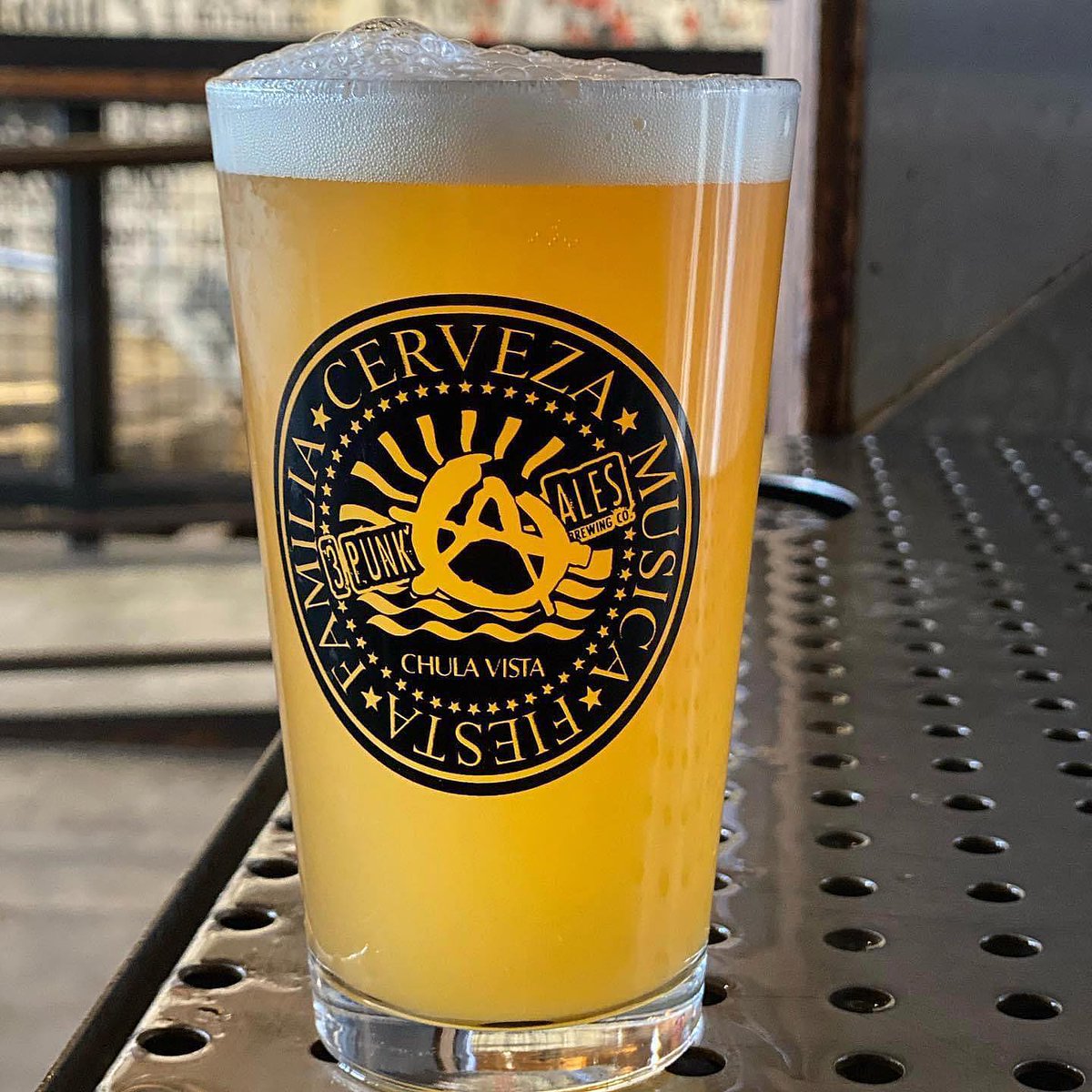 SDBeerNews's tweet image. Our list of beers releasing or tapping at #SanDiego County breweries just posted. Check it out &amp;amp; prepare for an epic weekend. Cheers to our partners at @Arryved_POS for helping us bring this fun weekly feature to #SDBeer fans! | bit.ly/SDBN210603B

 #craftbeer #sdbeernews