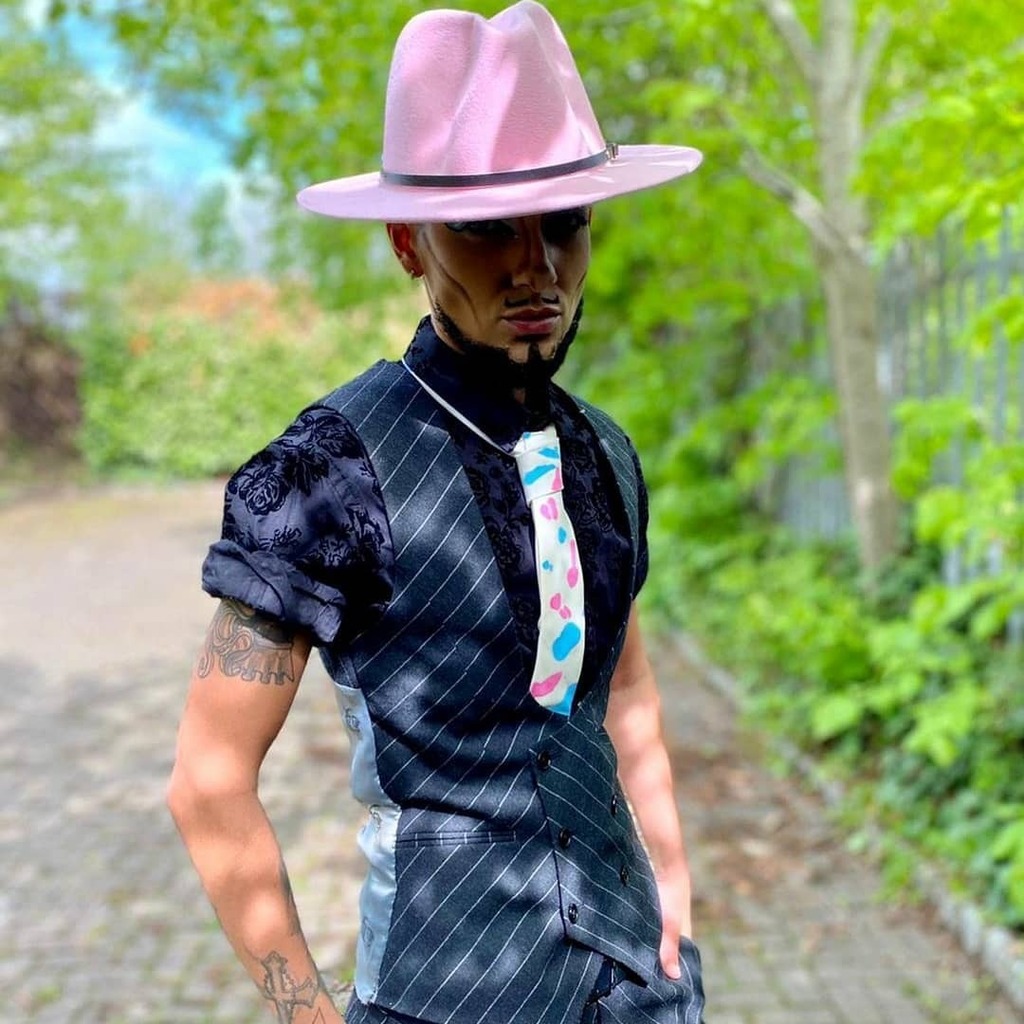 We're very excited to welcome our special guest star <a href="/s/">『S』</a>.aint.so.sinister to our show with <a href="/oxfordpride/">Oxford Pride</a>! London's King of Sin is here to celebrate trans rights &amp; break hearts. 💔

It's tomorrow! Can you believe? Keep your eyes on our socials tomorrow for that link &amp; don't forg…