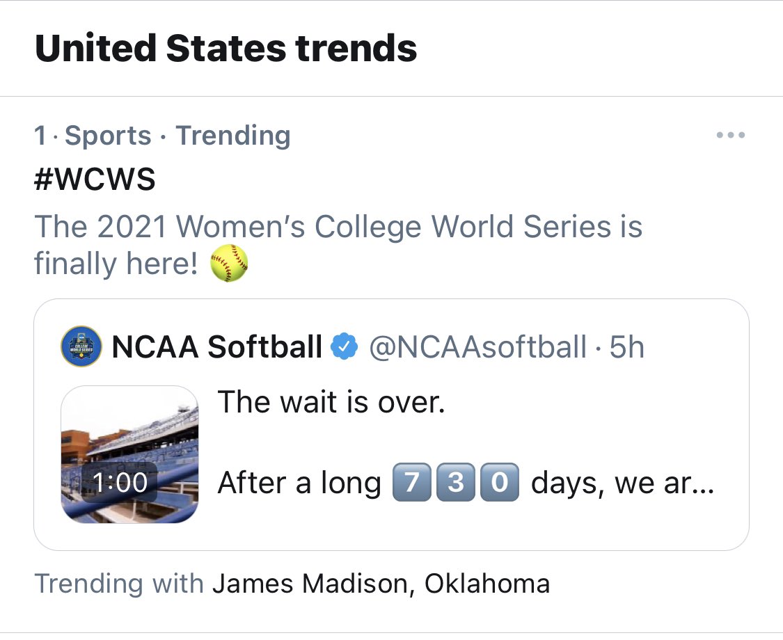 NCAASoftball's tweet photo. Told ya it's a big deal 😏

#WCWS https://t.co/SadIrUngcD