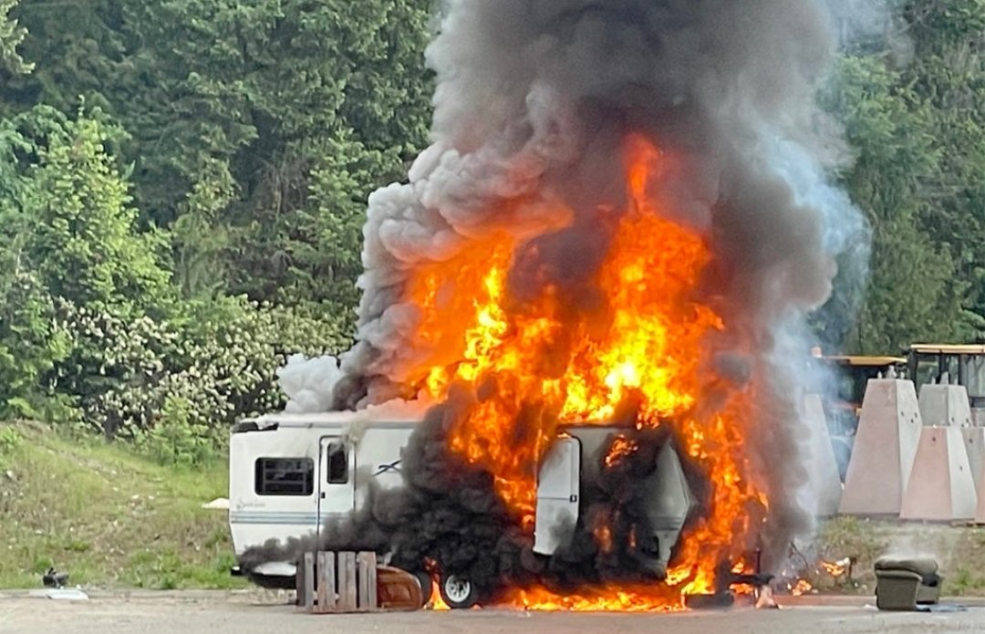 becarlsn27's tweet photo. @Bkrahn3Krahn @960boomer @BoomerMorning Can't wait for the hear about your next camping adventure! https://t.co/Njs6YOww4O