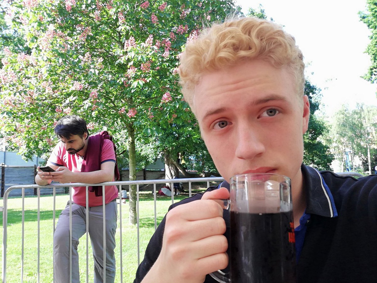 Heute das erste Mal wieder im Biergarten gewesen und es war wirklich toll wieder unter Leute zu kommen und die gute Stimmung zu genießen😁