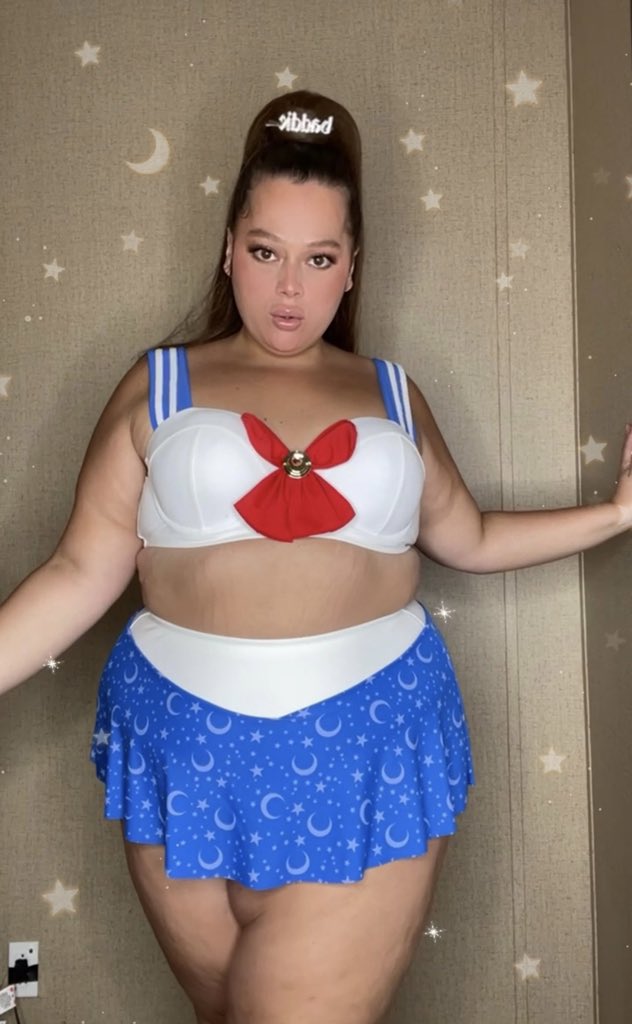 baddiegloss's tweet image. Me as sailor moon and my sailor moon inspired lippies. Now back in stock for a limited time. 🌙✨
badattitudebeauty.bigcartel.com/category/sailo…