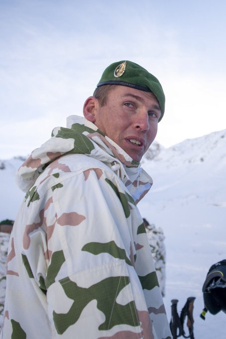 HenriWeill's tweet image. Un capitaine du #2eREG s'est tué en début d'après-midi dans le massif du Beaufortain lors d'un exercice. Son binôme a été blessé. Bastien Ulm, 34 ans, natif des #Abymes en #Guadeloupe était marié et père de 2 enfants.
#LegionEtrangere 
@CDC_2eREG 
@lesignaleurblog