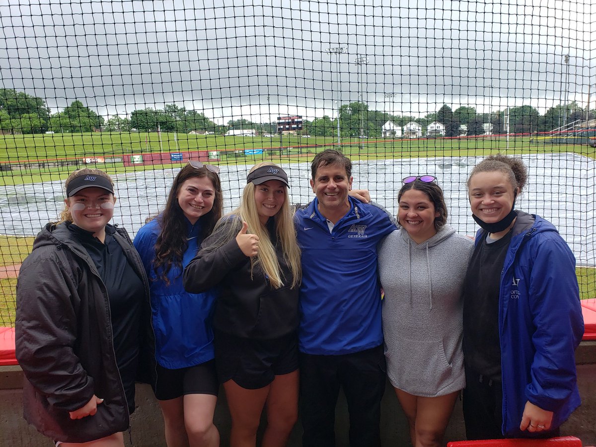 AWHSSoftball's tweet photo. Words don't describe a coaches feelings when alumni leave drive over 2 hours in the early morning to support the program during a BIG game at Final 4. Once a General always a General, the Tradition Lives Here. @oliviakadel @caymiller14 @makaylacowan08 @pennellsydney @rios_madalyn https://t.co/FNFq1v0Wzb