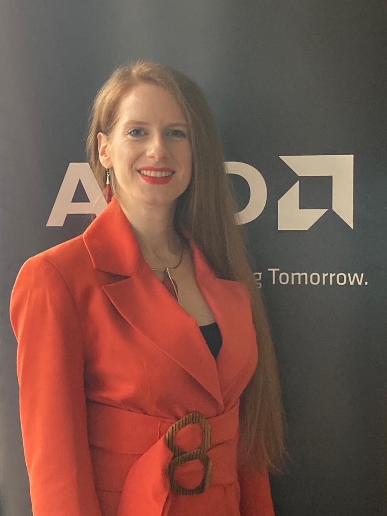 AMDInitiatives's tweet image. “We all missed that added benefit of team-building, which a face-to-face event facilitates, but the enjoyment to giving back to local communities through volunteerism has not changed.” – Georgia Hart, Head of Brand Strategy at AMD in UK

Read more: community.amd.com/t5/amd-corpora…