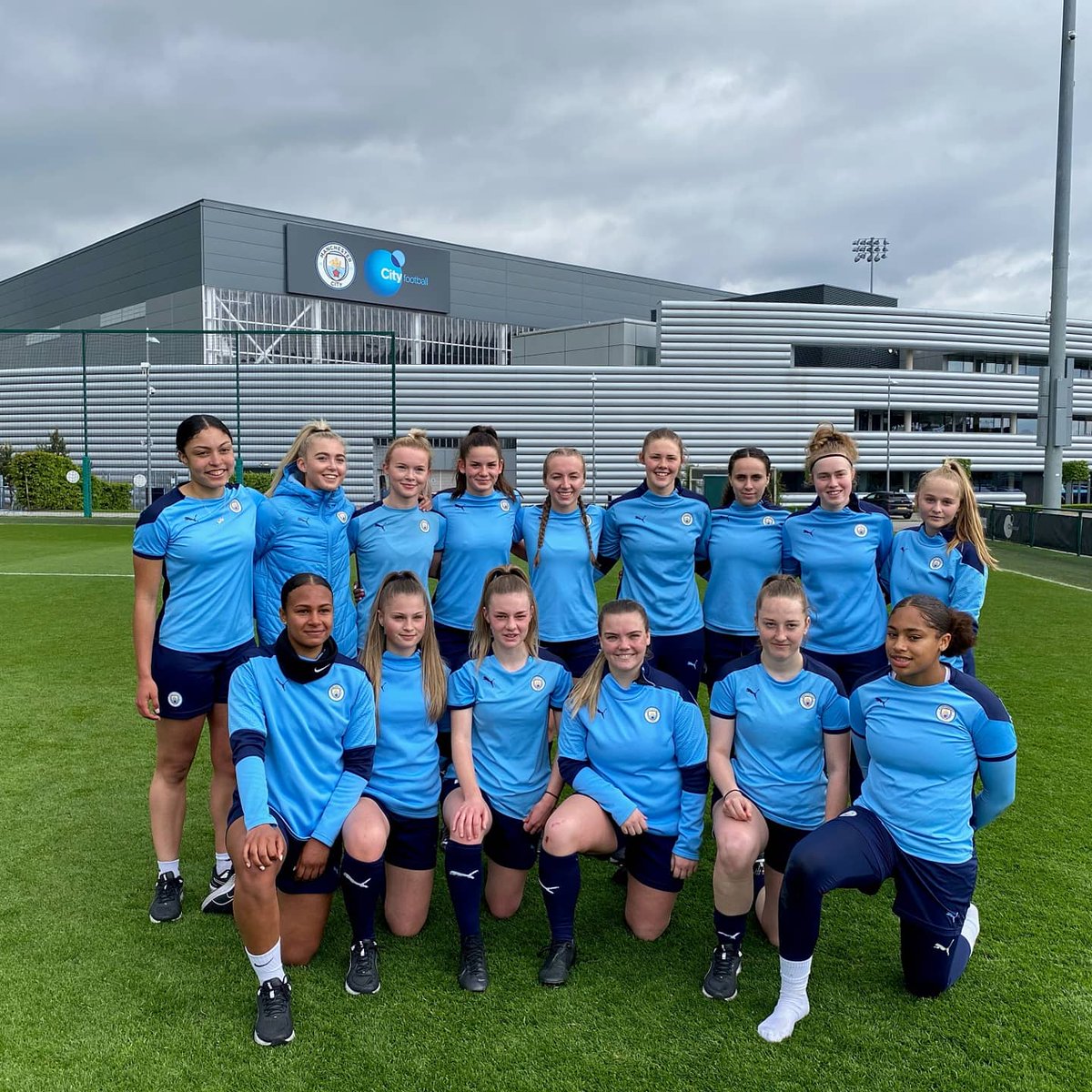 robbo_lauren's tweet photo. 💙💙 https://t.co/MXfom4eUMU