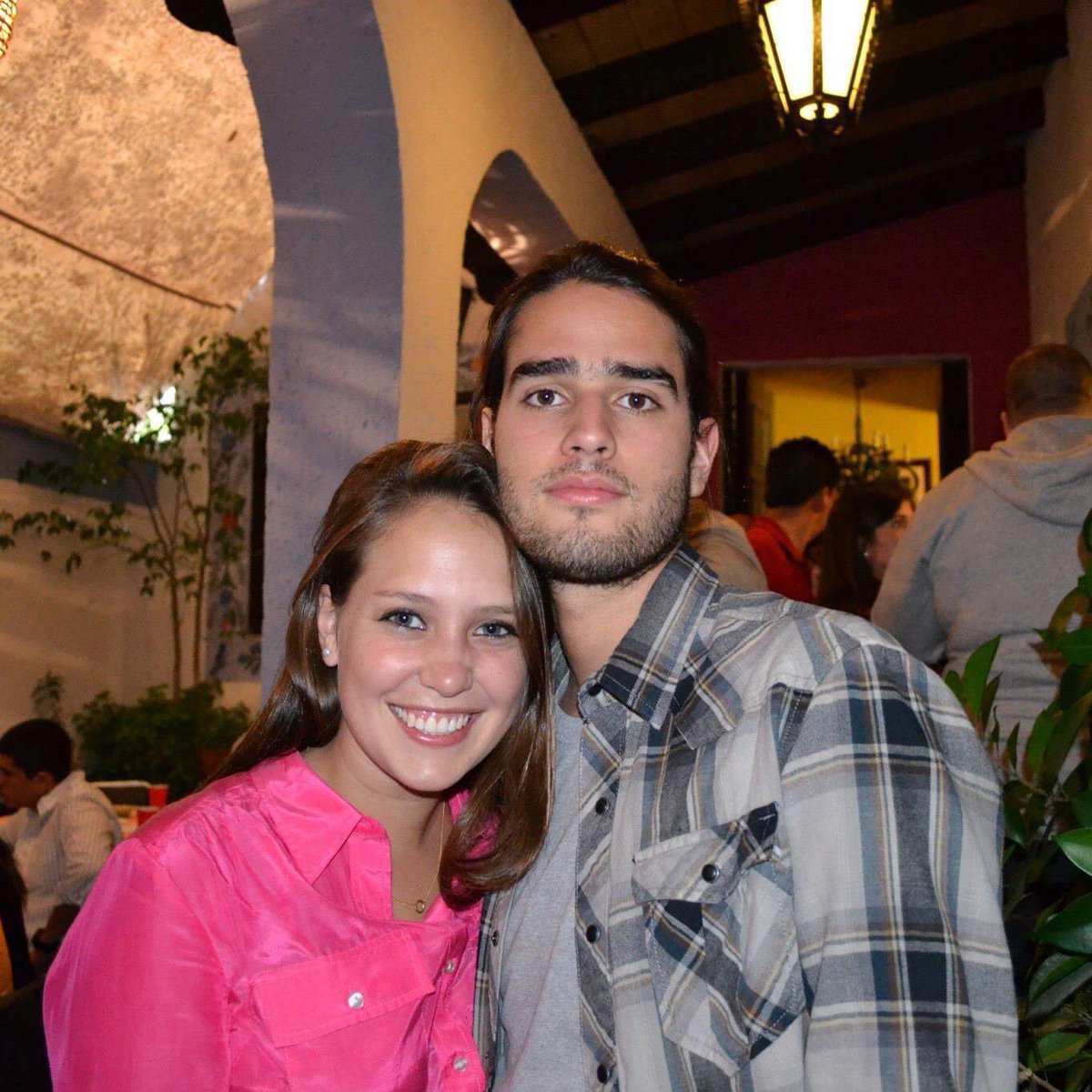 robzillaitsback's tweet image. ¡Muchas felicidades a esta prima tan hermosa que mi tía me dio! #primos #Familia