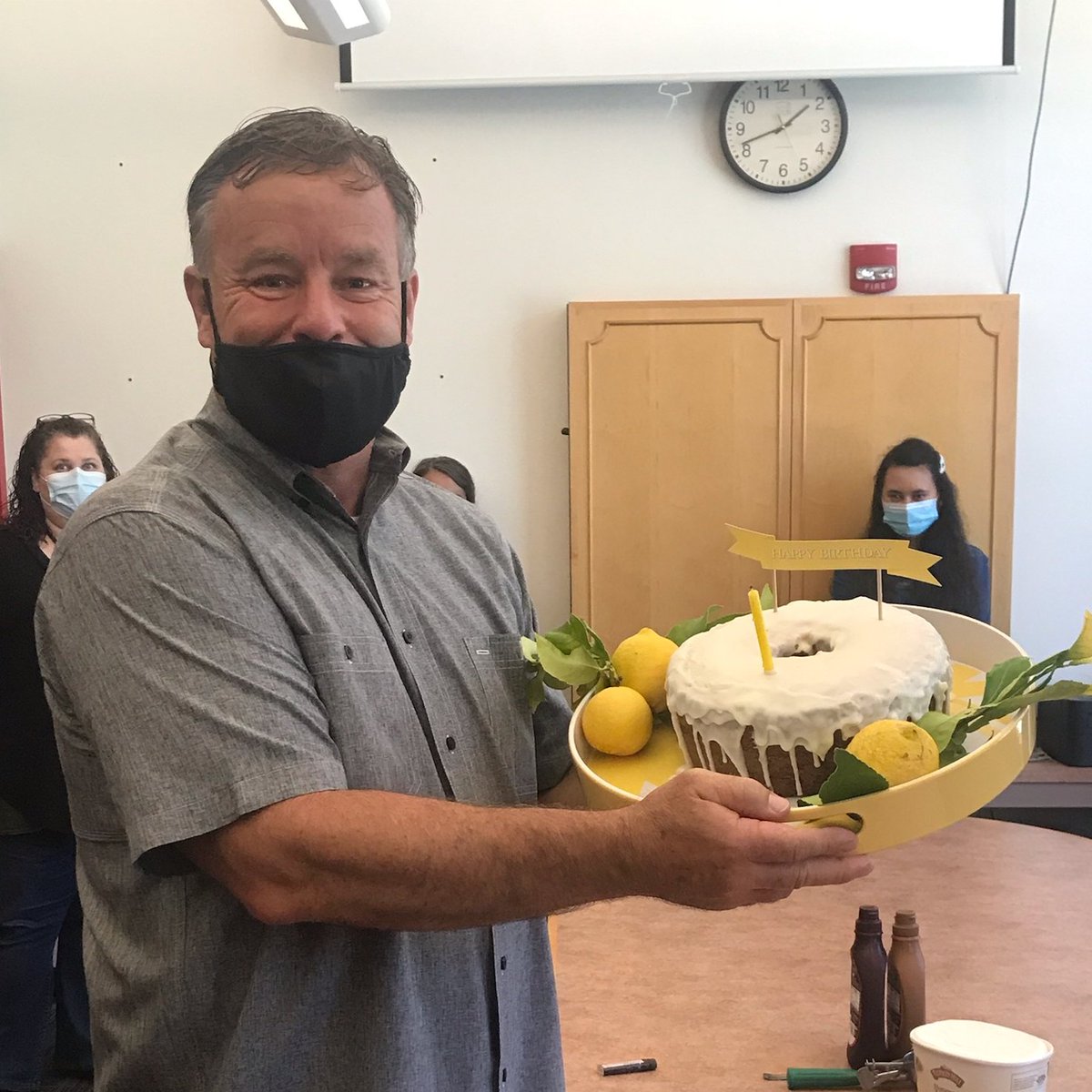 colonylibrary's tweet image. Happy early birthday, Mr. Mitchell! And shout out to Bridgett Eaves for making such a delicious cake! @Colony_High #InCOHSLibrary #HappyBirthday