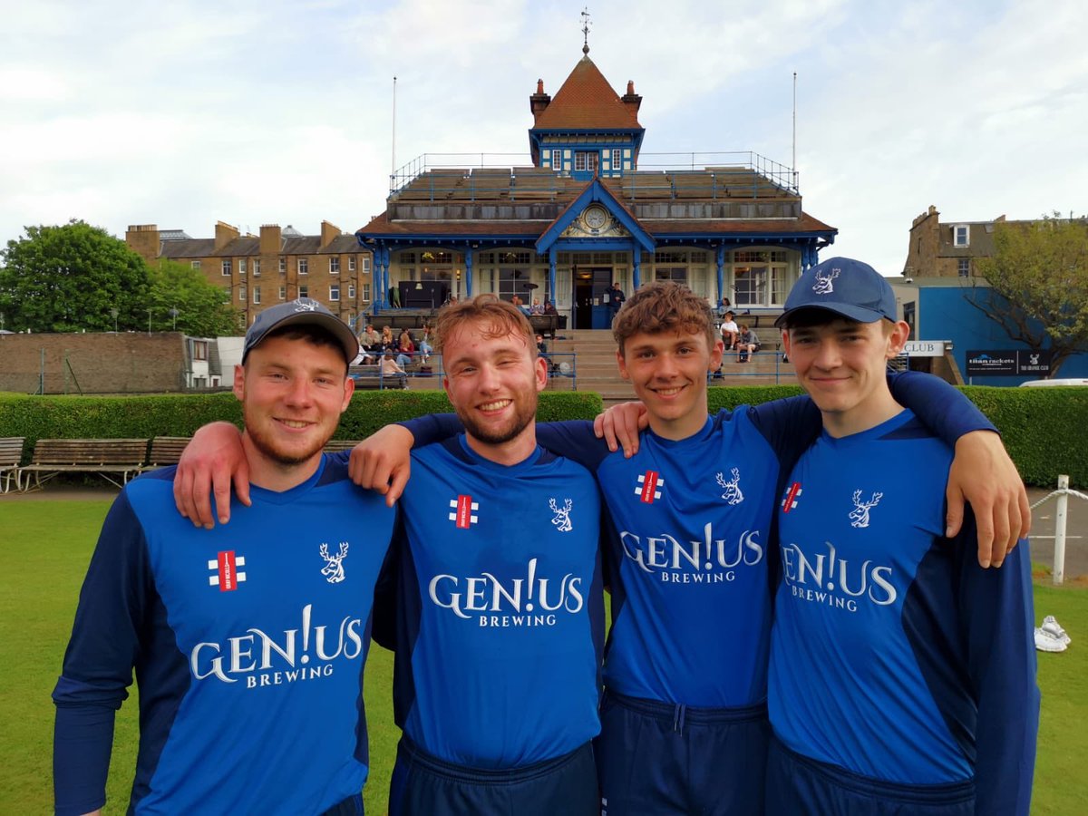 Great win tonight in the T20 Masterton against RHC but even more pleasing is seeing the future generations of Peets and Davidsons all in the same 1st XI! 👏