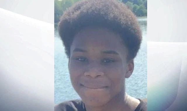 Stand Up To Racism tweet media