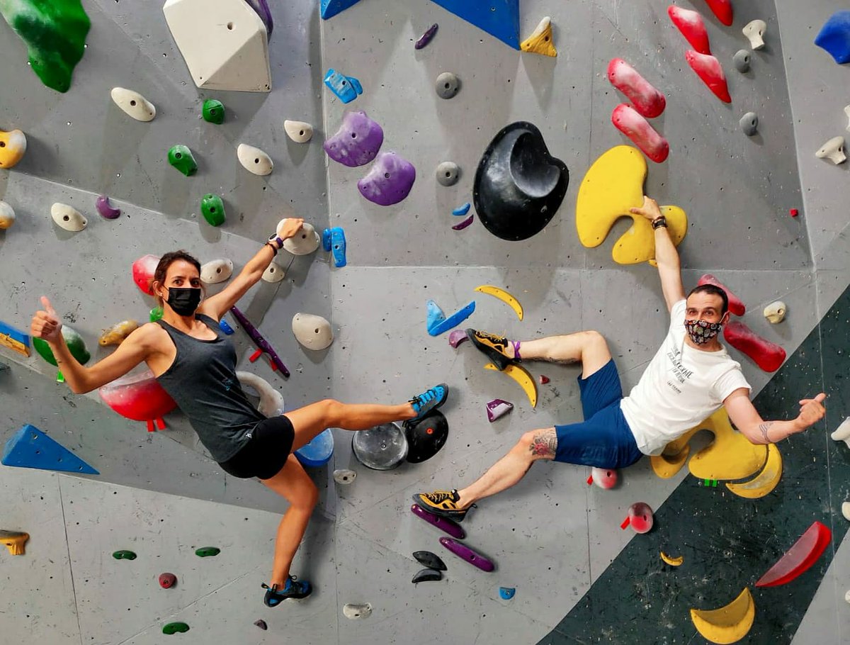 Ganas de volver... Necesidad de subir pareces?? Poquito a poco 
#rocodromo #climbing #mejoresmomentos #disfrutandojuntos