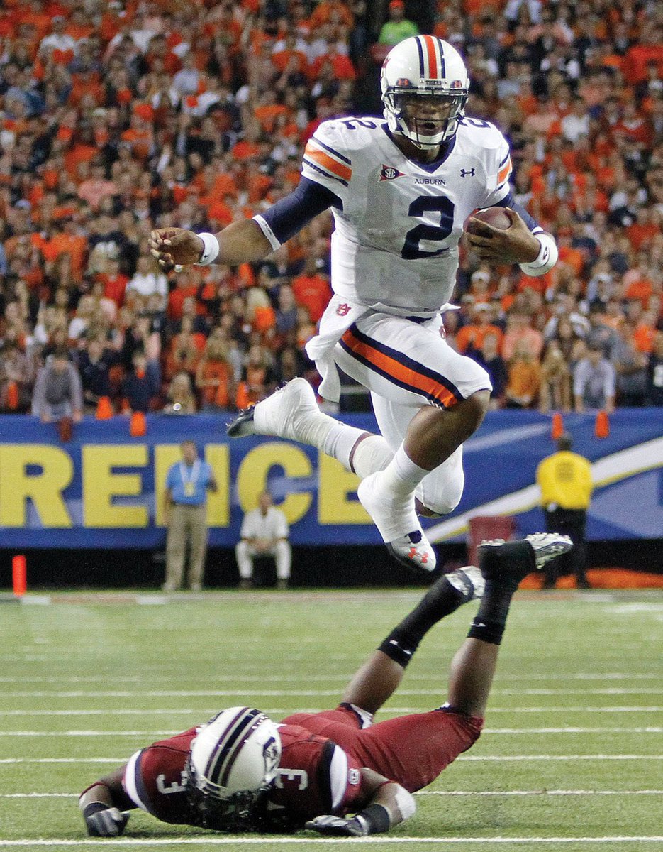 CalebPresley5's tweet photo. Wow! I am blessed to say that I have received an offer from the university of Auburn #wareagles🦅 @AuburnFootball @ZacEtheridge4 @tfordfsp1 @BrandonHuffman @adamgorney @SECNetwork @RealMG96 https://t.co/7tVWjkvUtI