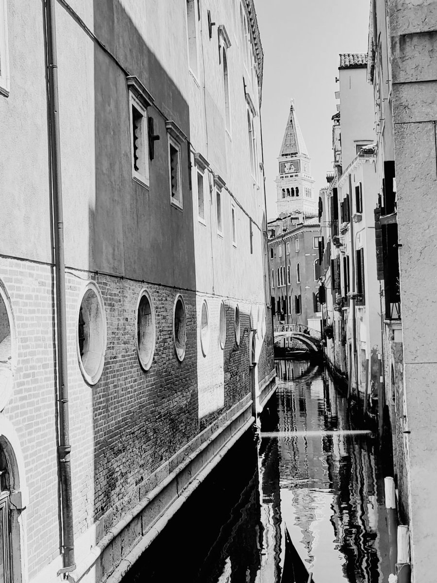 Nina (@ninavienchi) | Twitter