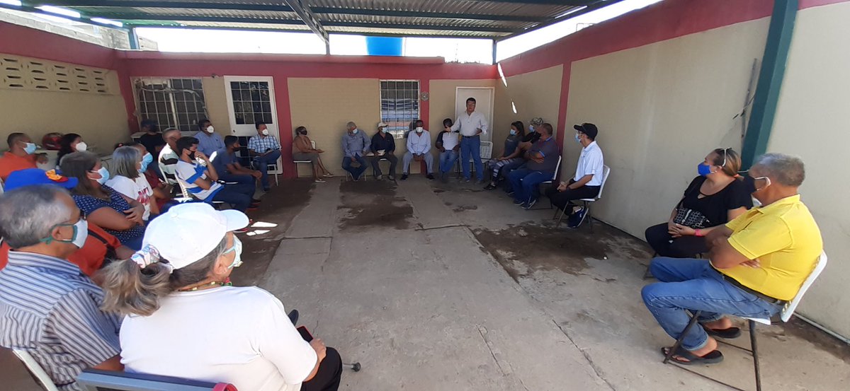 jesusricoad's tweet photo. #PuntoFijo|• Asamblea con nuestros dirigentes de @ADemocratica de la parroquia Norte.

@Sirit_Eliezer 
@ADOrgFalcon
#Carirubana
#Falcón 
#Venezuela https://t.co/gt4HlTbu0C