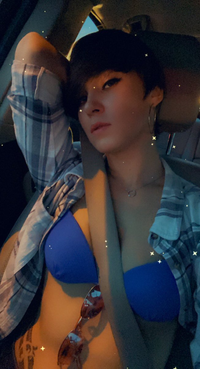 TheSaturnine97's tweet photo. Beach Day 💙 https://t.co/yGo2NLFdpr