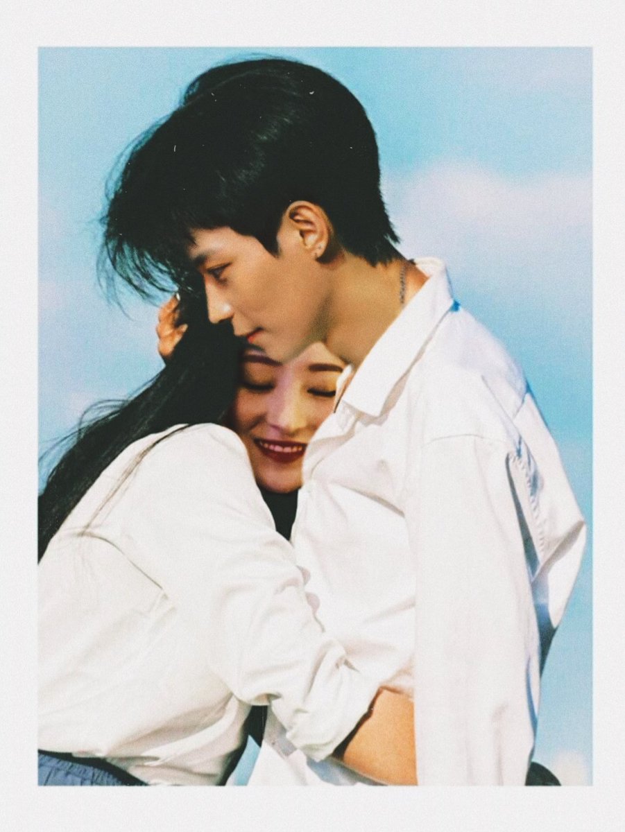 knkheejune_'s tweet photo. `          𝑤𝑒 𝑘𝑒𝑒𝑝 𝒕𝒉𝒊𝒔 𝒍𝒐𝒗𝒆 𝑖𝑛 𝑎 𝒑𝒉𝒐𝒕𝒐𝒈𝒓𝒂𝒑𝒉
           𝑤𝑒 𝑚𝑎𝑑𝑒 𝒕𝒉𝒆𝒔𝒆 𝒎𝒆𝒎𝒐𝒓𝒊𝒆𝒔
           𝑓𝑜𝑟 𝒐𝒖𝒓𝒔𝒆𝒍𝒗𝒆𝒔
           𝑡𝑖𝑚𝑒𝑠 𝑓𝑜𝑟𝑒𝑣𝑒𝑟 𝒇𝒓𝒐𝒛𝒆𝒏 𝑠𝑡𝑖𝑙𝑙 https://t.co/FI7ufvRCTo