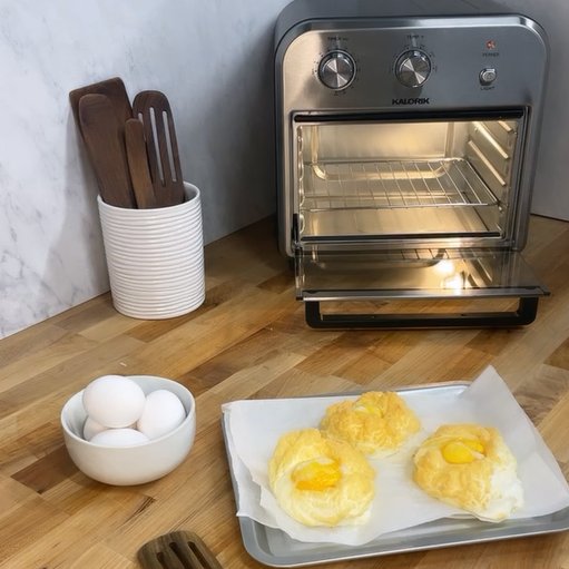 Kalorik's tweet photo. This #Breakfast came out egg-cellent 🥚 #NationalEggDay #CookwithKalorik #CloudEggs https://t.co/7IdlGvK43U https://t.co/9SoF0xXlZZ