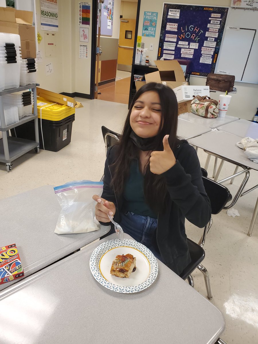 lyders0220's tweet photo. Last day shenanigans π€ͺ what better way to end a year than with making ice cream! #APChemLife #PreAPChemLife @SRattlerscience @SMHS_SMCISD
ππ https://t.co/UCPH0MgHxt