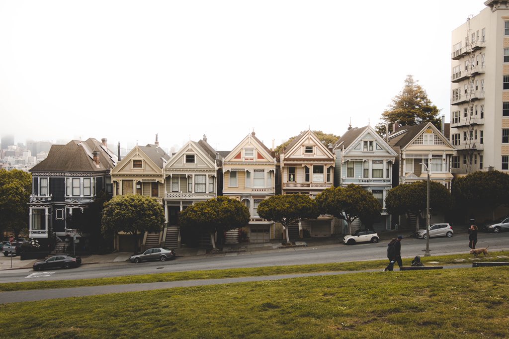 Tannr's tweet photo. A walk through San Francisco https://t.co/tdvOJzC4sa
