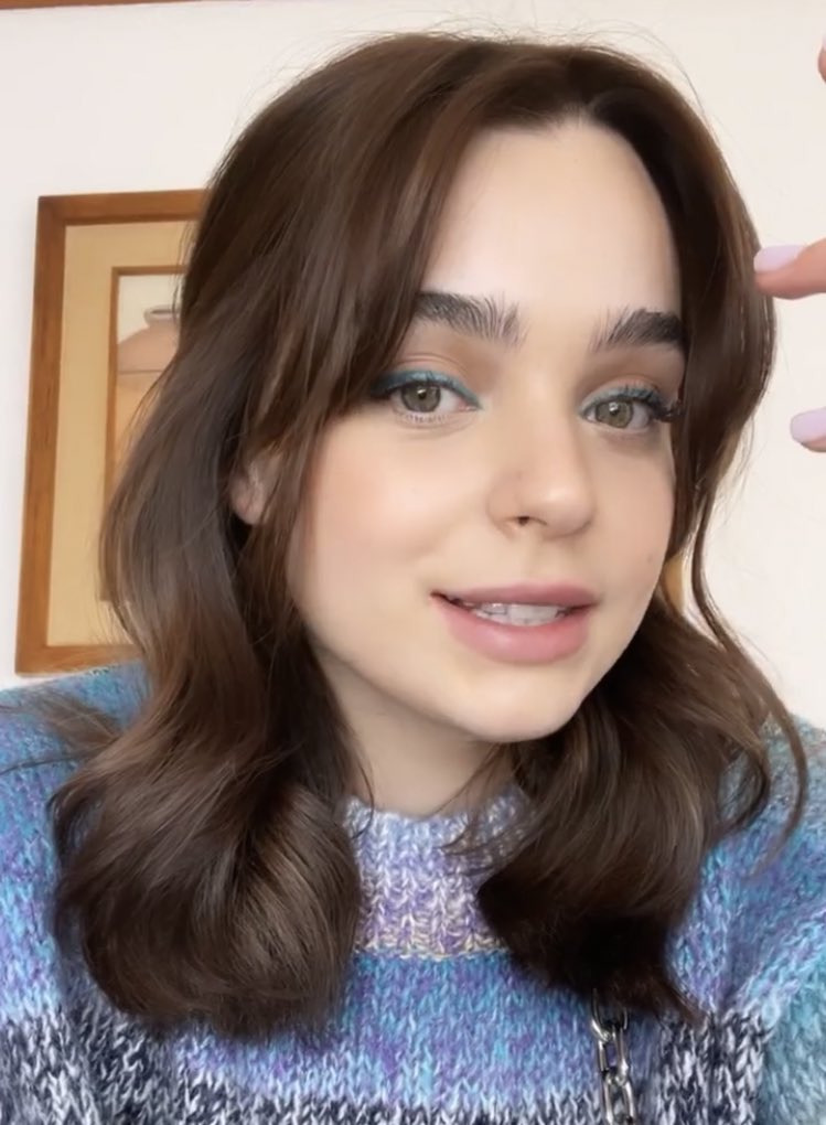 safeformaca's tweet image. pls she looks so good !🫐